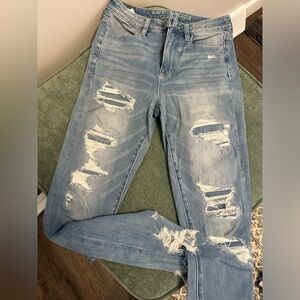 US 4 Short AE Jeans